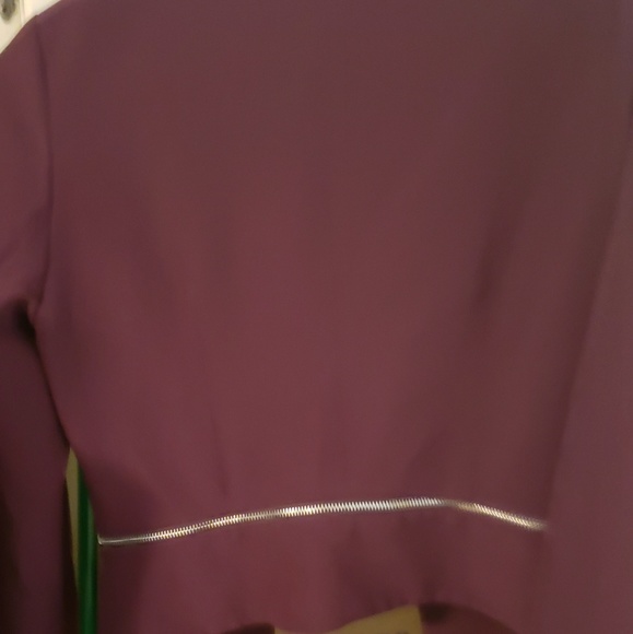 ❌SOLD❌Purple Cropped Blazer - Picture 5 of 5